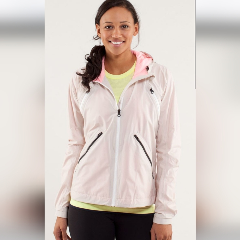 Lululemon Rise & shine Running Jacket Dune/Coral
